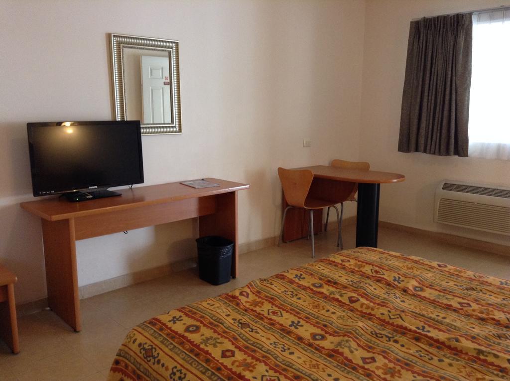 Hotel Del Sol Guaymas Zimmer foto